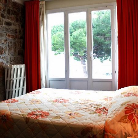 Hotel Le Richiardi Каркеран Стая снимка